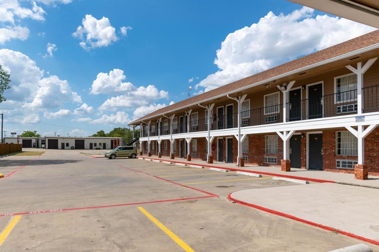 Countryside Inn Kaufman ภายนอก รูปภาพ